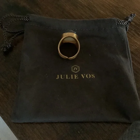 Jewelry - Picture 3 of 5